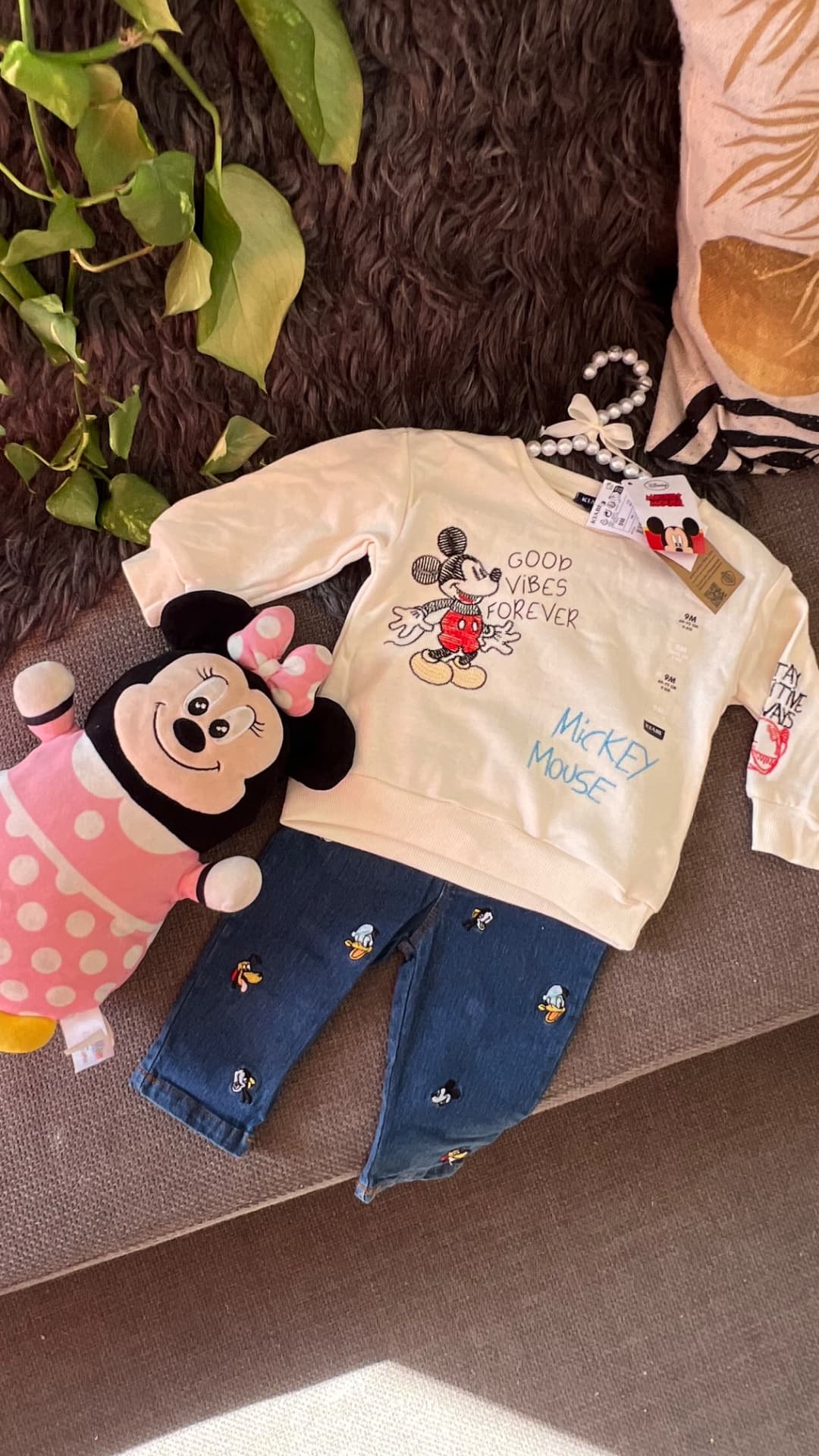 Ensemble deux pièces Kiabi garçon Collection Disney mikey , confortable en coton très bonne qualité Âge de 3 à 36 Mois